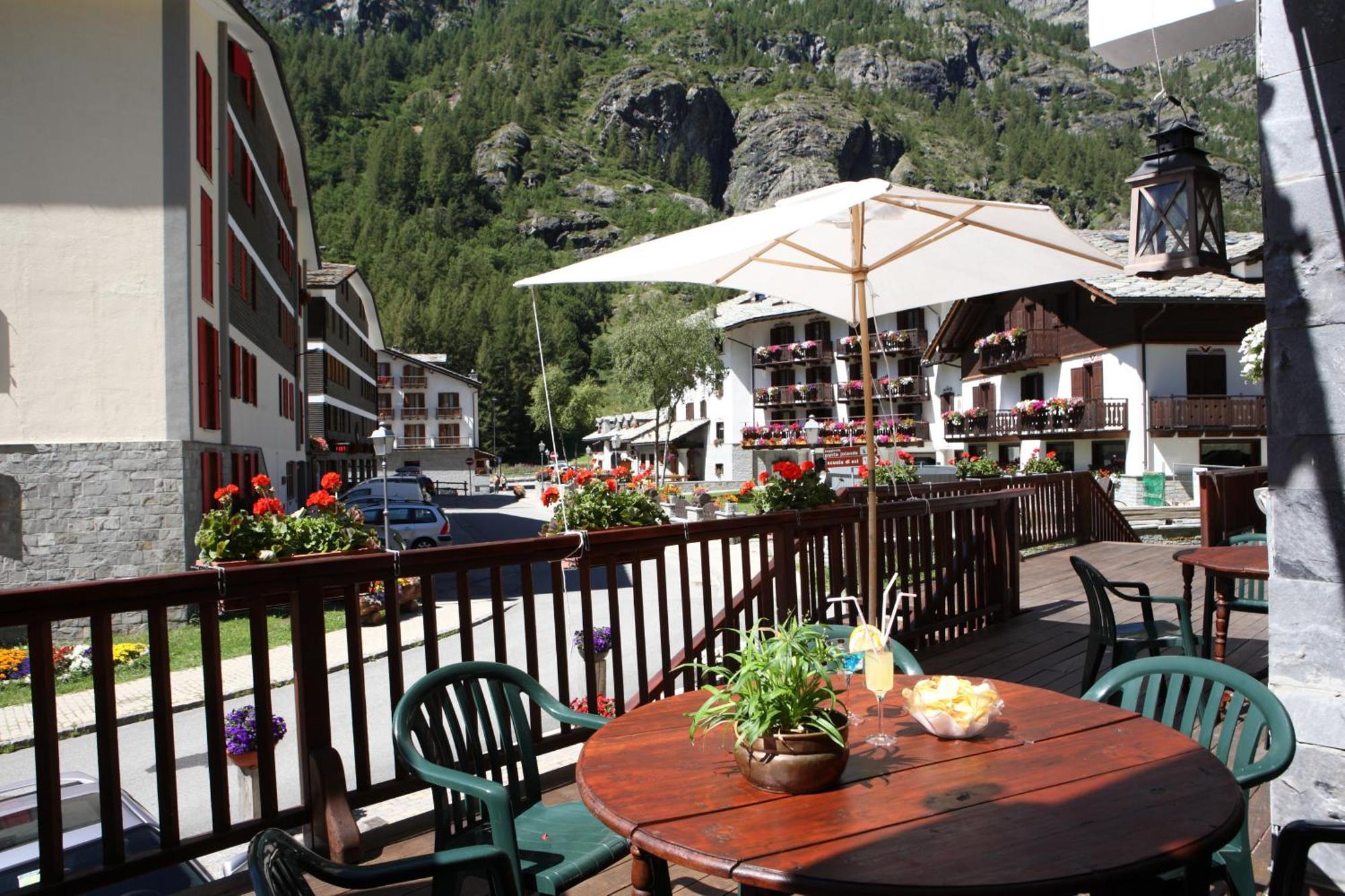 Hotel Residence Valverde Gressoney-la-Trinité Exterior foto